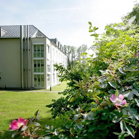 ヴァットハルデン ホテル 3*