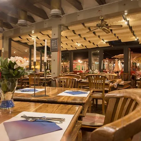 ヴァットハルデン ホテル 3*